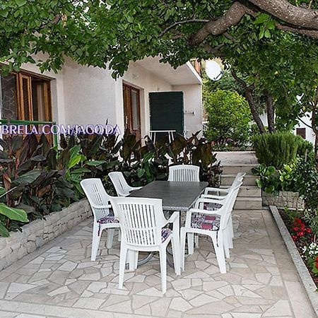 Apartments Jagoda Brela Exterior photo