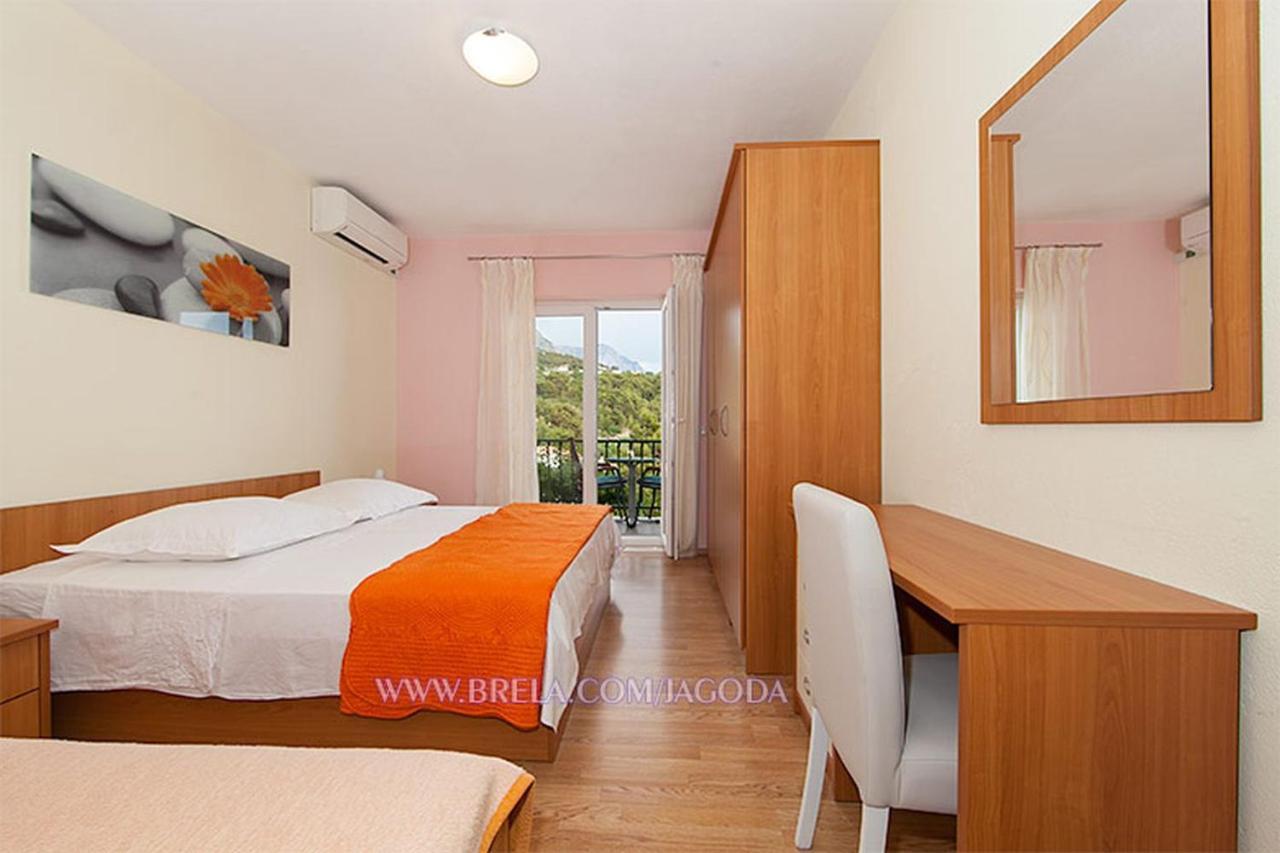 Apartments Jagoda Brela Exterior photo